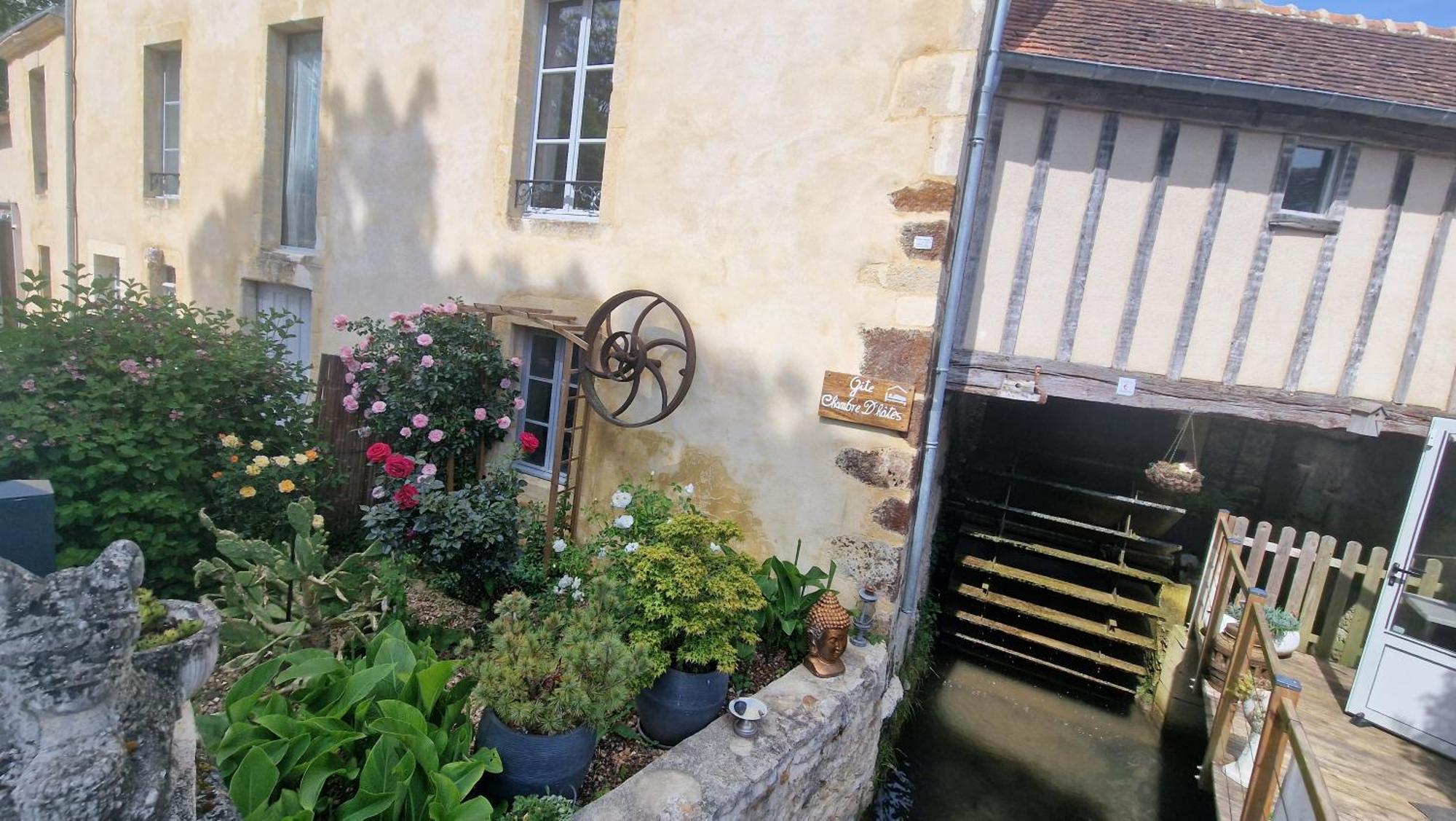 Gite Du Moulin De Barutel Mamers,Avec Spa Et Hammam Sur Reservation Payant Exteriör bild